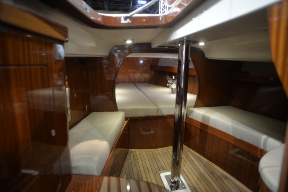 Eagle 44 Interior