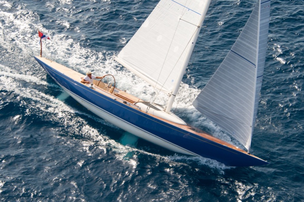 Eagle 44 underway
