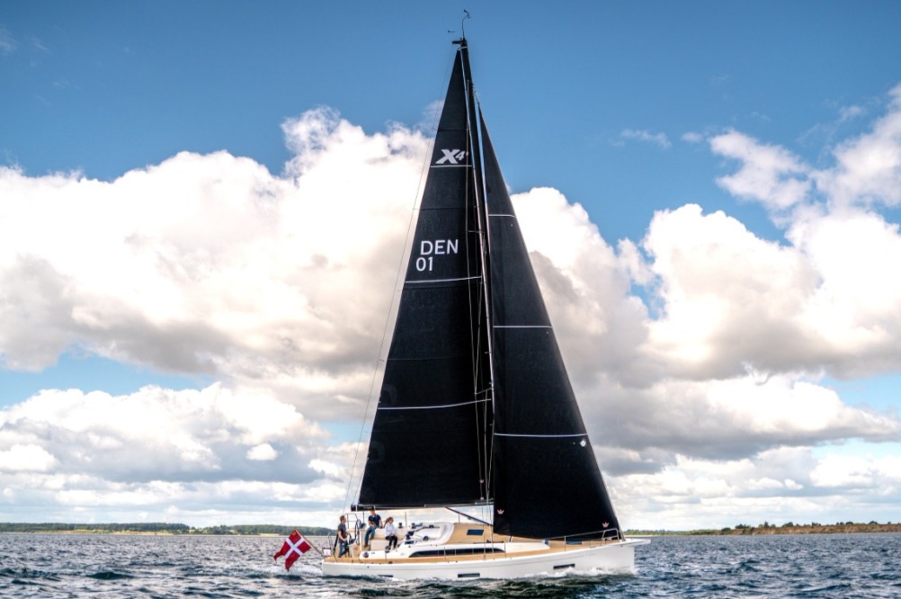 A Light Filled Interior Crafted for Real Sailing